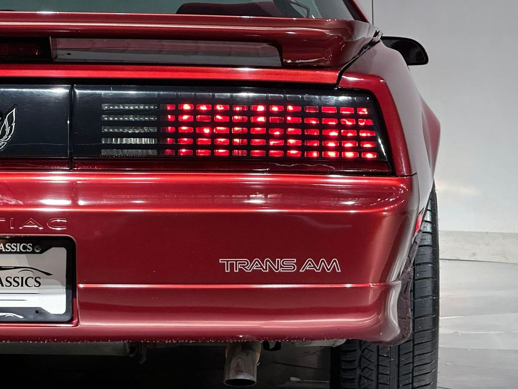 Used 1987 Red Pontiac  image 36
