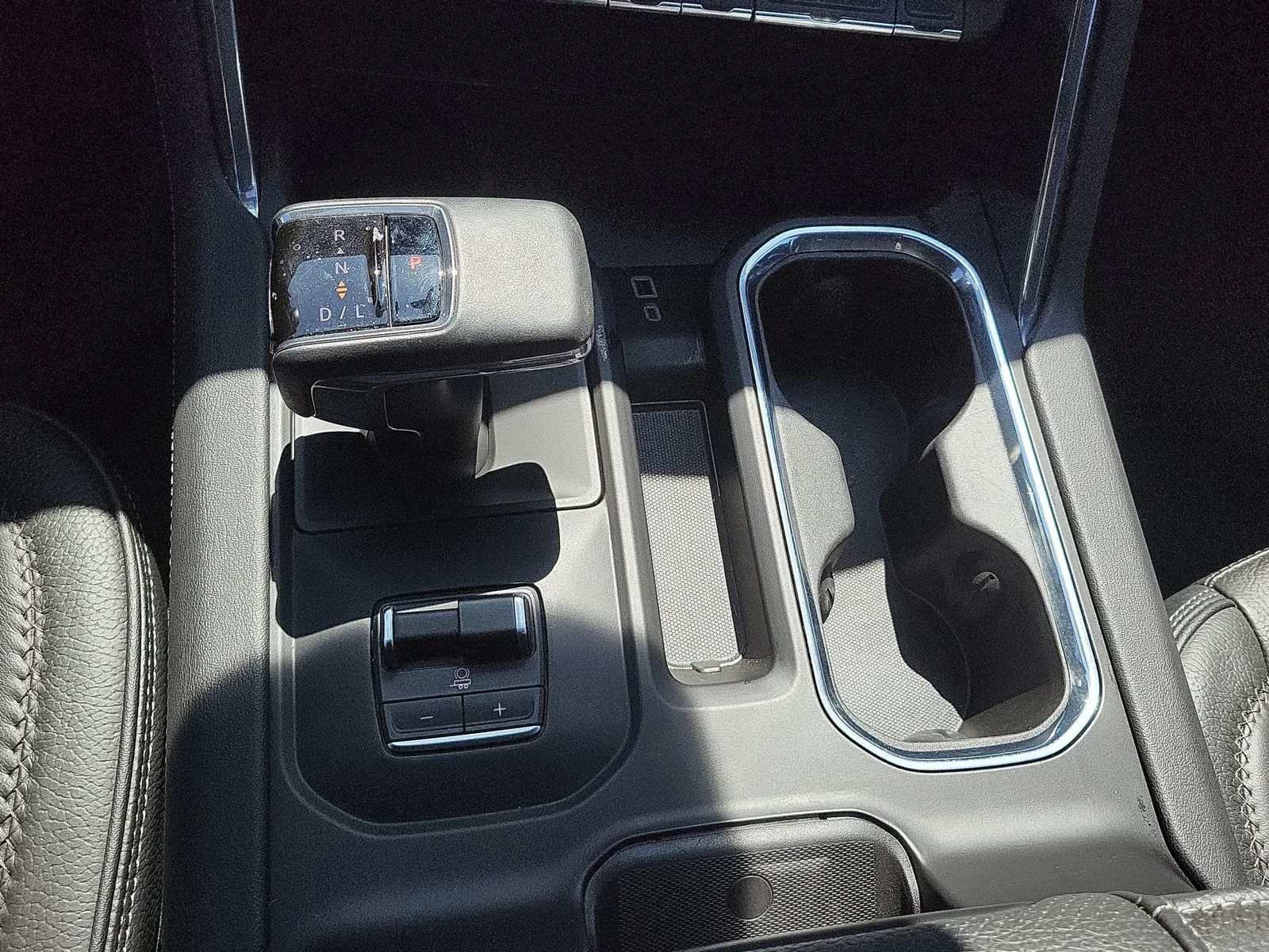 Certified Used 2025 Downpour Metallic GMC Denali image 16