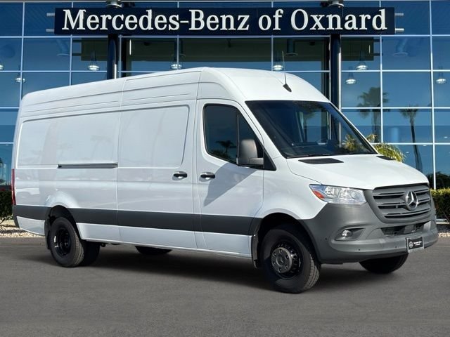 2025 Mercedes-Benz Sprinter 3500 170 WB HO High Roof's photo