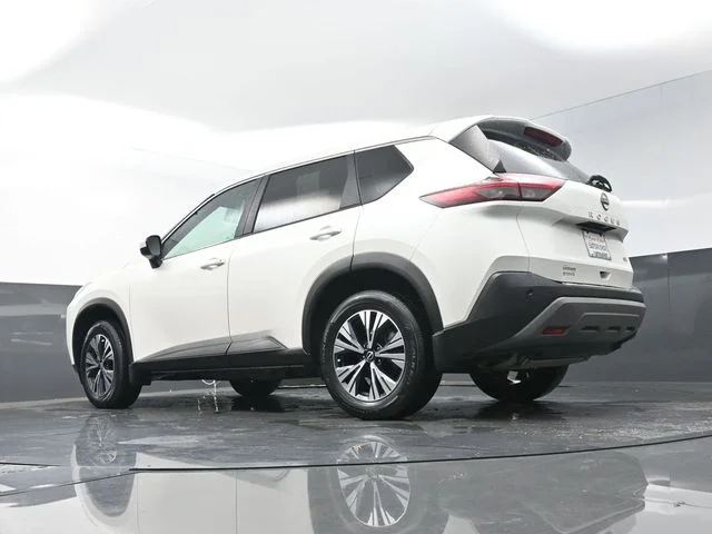 Used 2023 White Nissan SV image 36