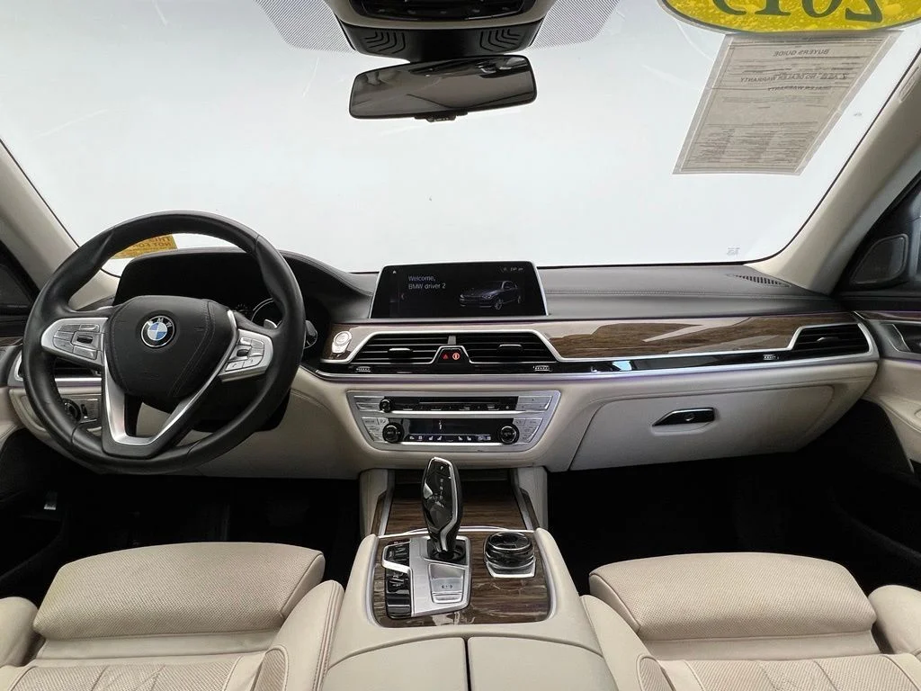 Used 2019 Gray BMW 740i image 10