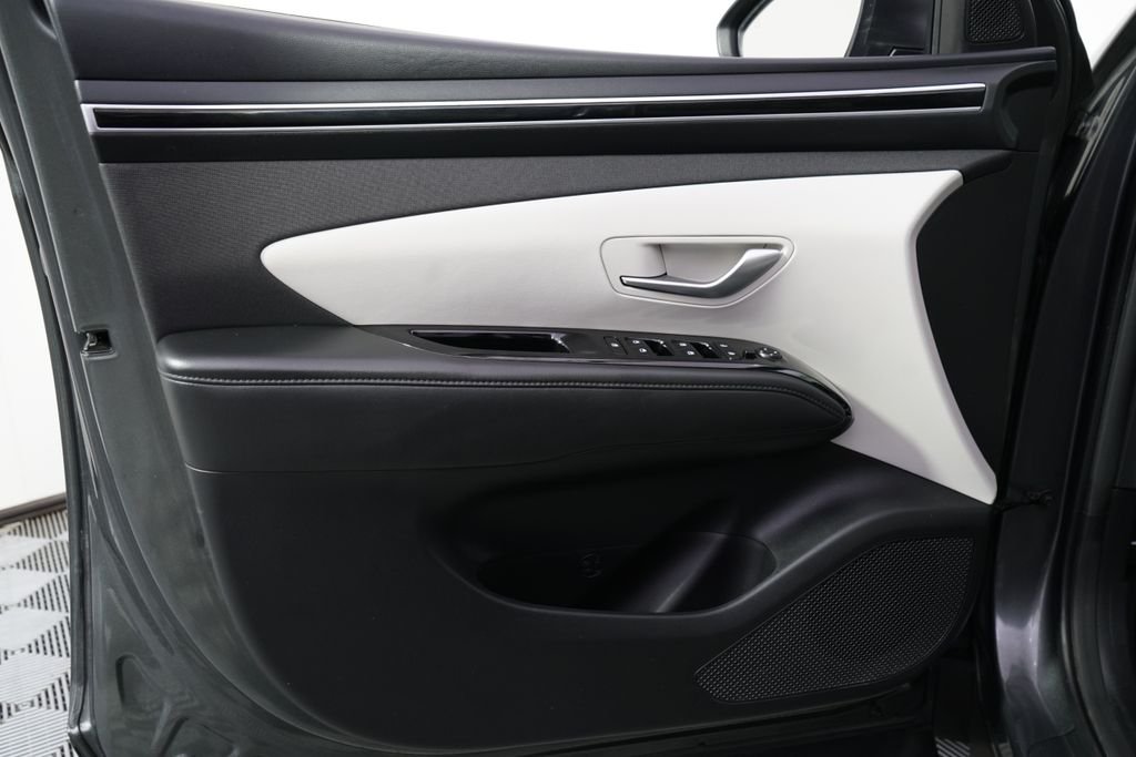 Used 2023 Gray Hyundai SEL Convenience image 22