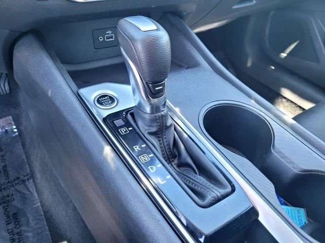 Used 2022 Blue Nissan 2.5 S image 19