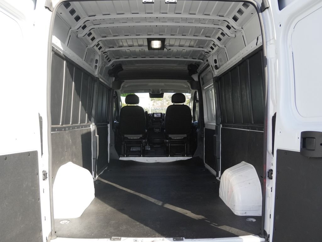 Used 2025 White Ram High Roof image 28