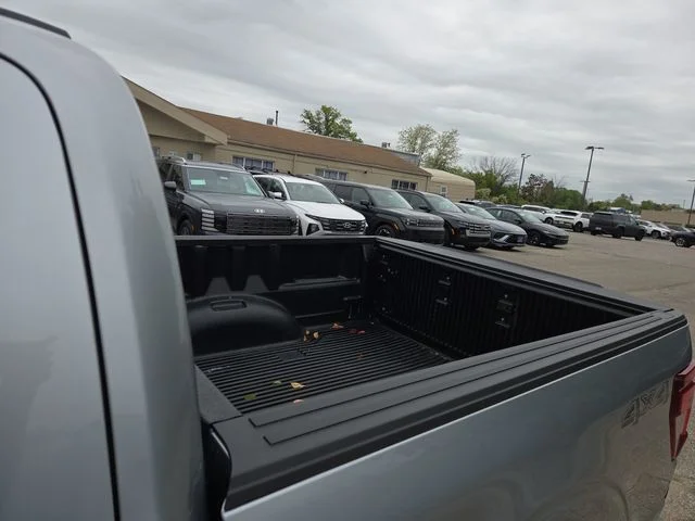 Used 2025 Silver Ford XLT image 17