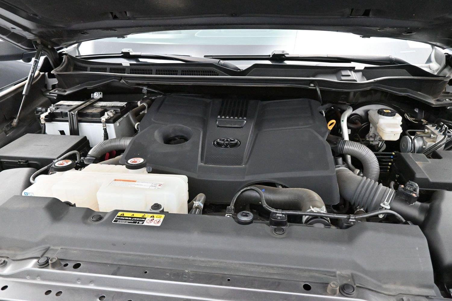 Used 2024 Magnetic Gray Metallic Toyota Platinum image 32
