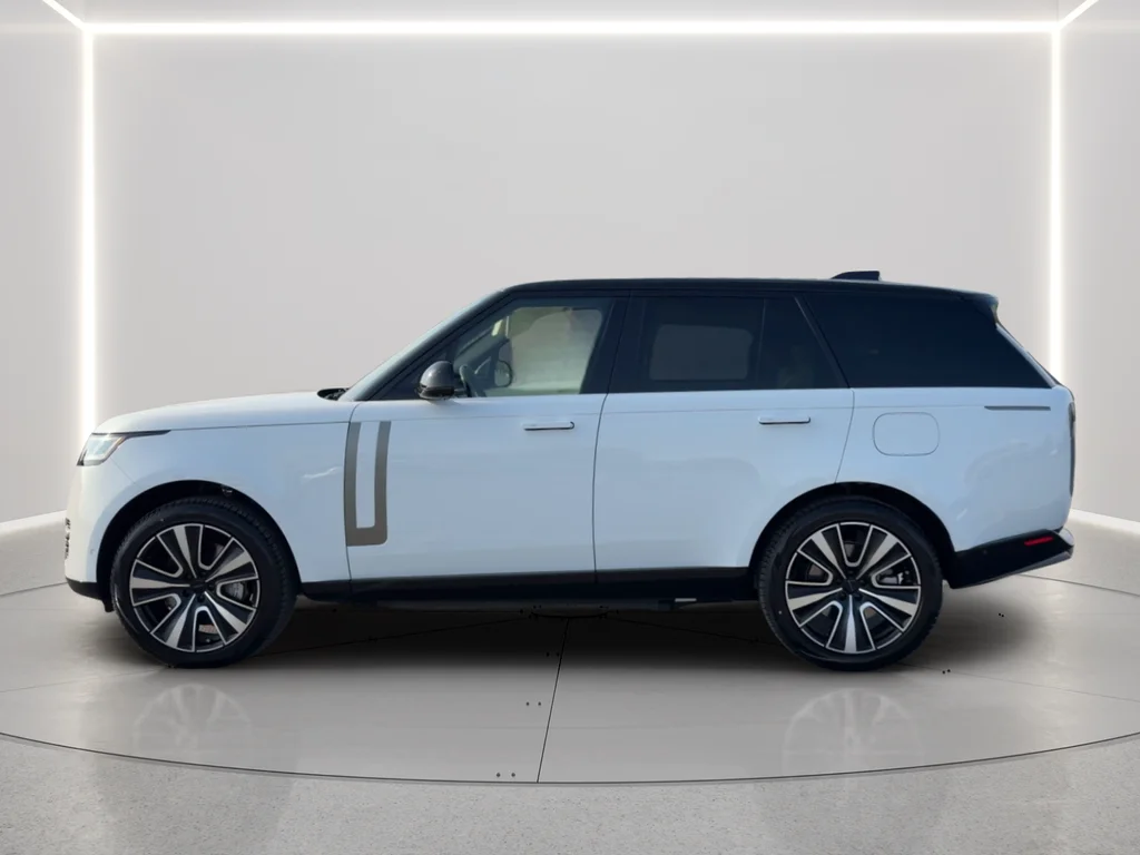 Used 2026 White Land Rover SE image 8