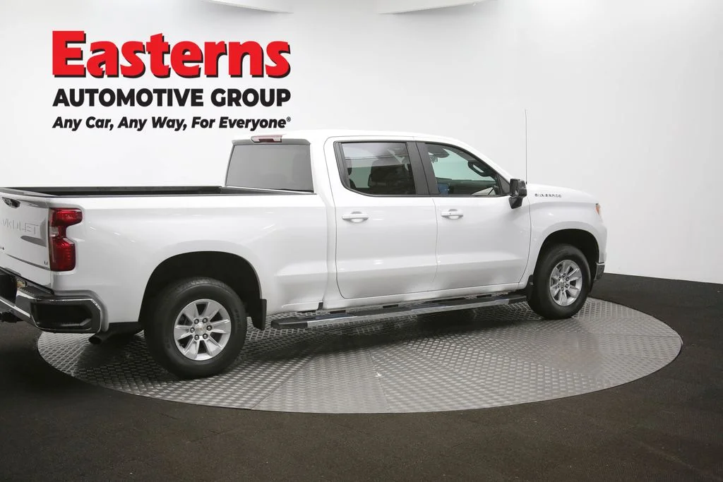 Used 2024 White Chevrolet LT image 39