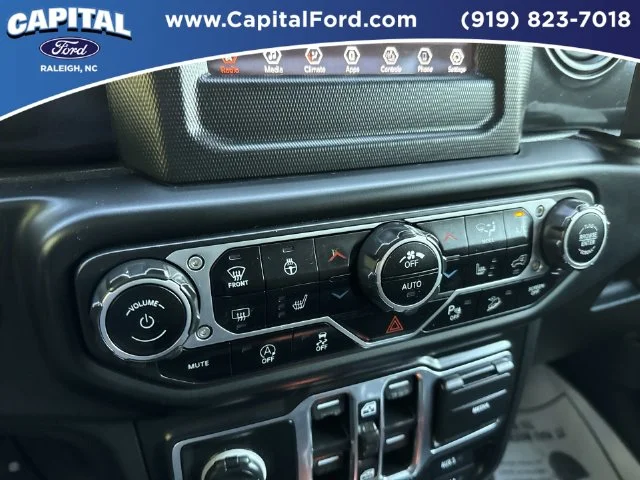 Used 2020 White Jeep Unlimited Sport Altitude image 29