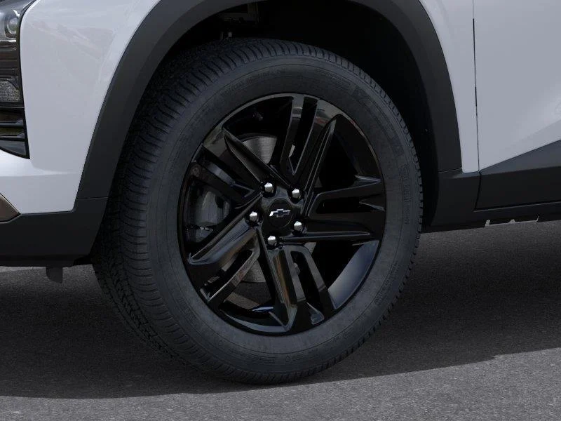 New 2026 Summit White Chevrolet ACTIV image 9