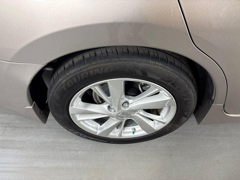 Used 2013 Beige Nissan 2.5 SV image 10