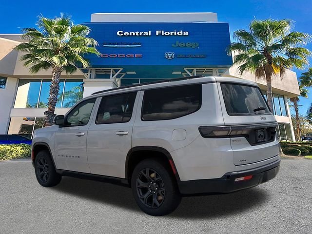 New 2026 Silver-Zynith Exterior Paint Jeep Limited Altitude image 7