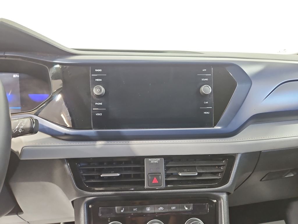 Used 2023  Volkswagen 1.5T SE image 17