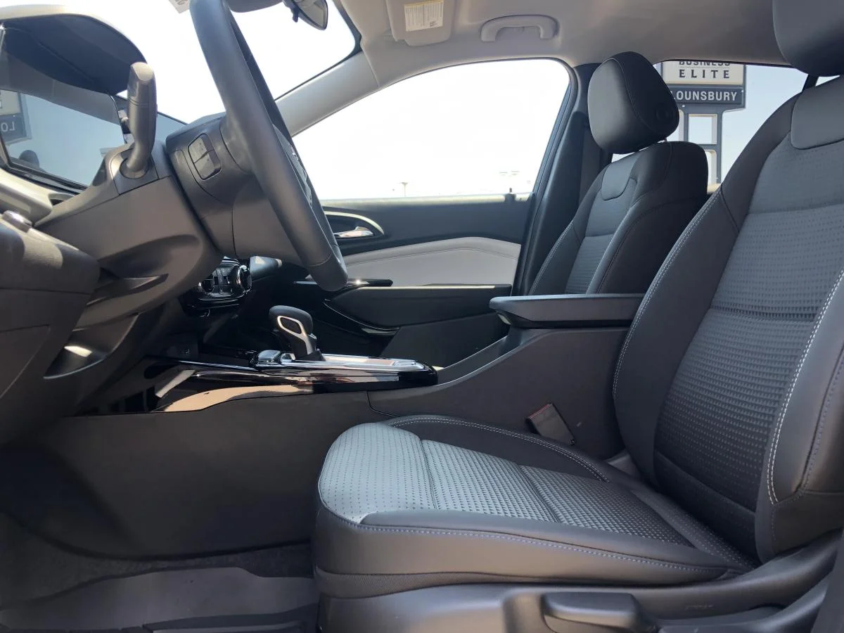 New 2026 Black Chevrolet Fwd 4dr Lt image 10