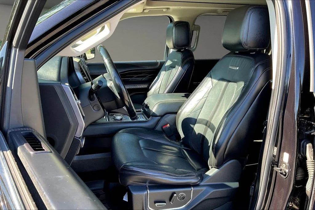 Used 2020 Black Ford Platinum image 23
