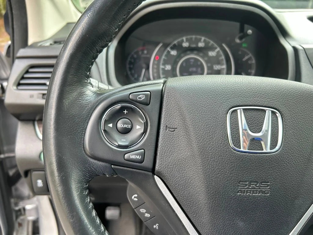 Used 2015 Silver Honda EX-L image 22
