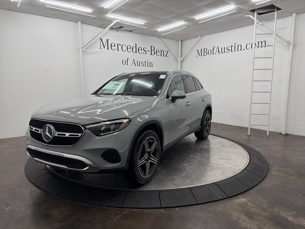 Used 2026 White Mercedes-Benz GLC 300 image 3
