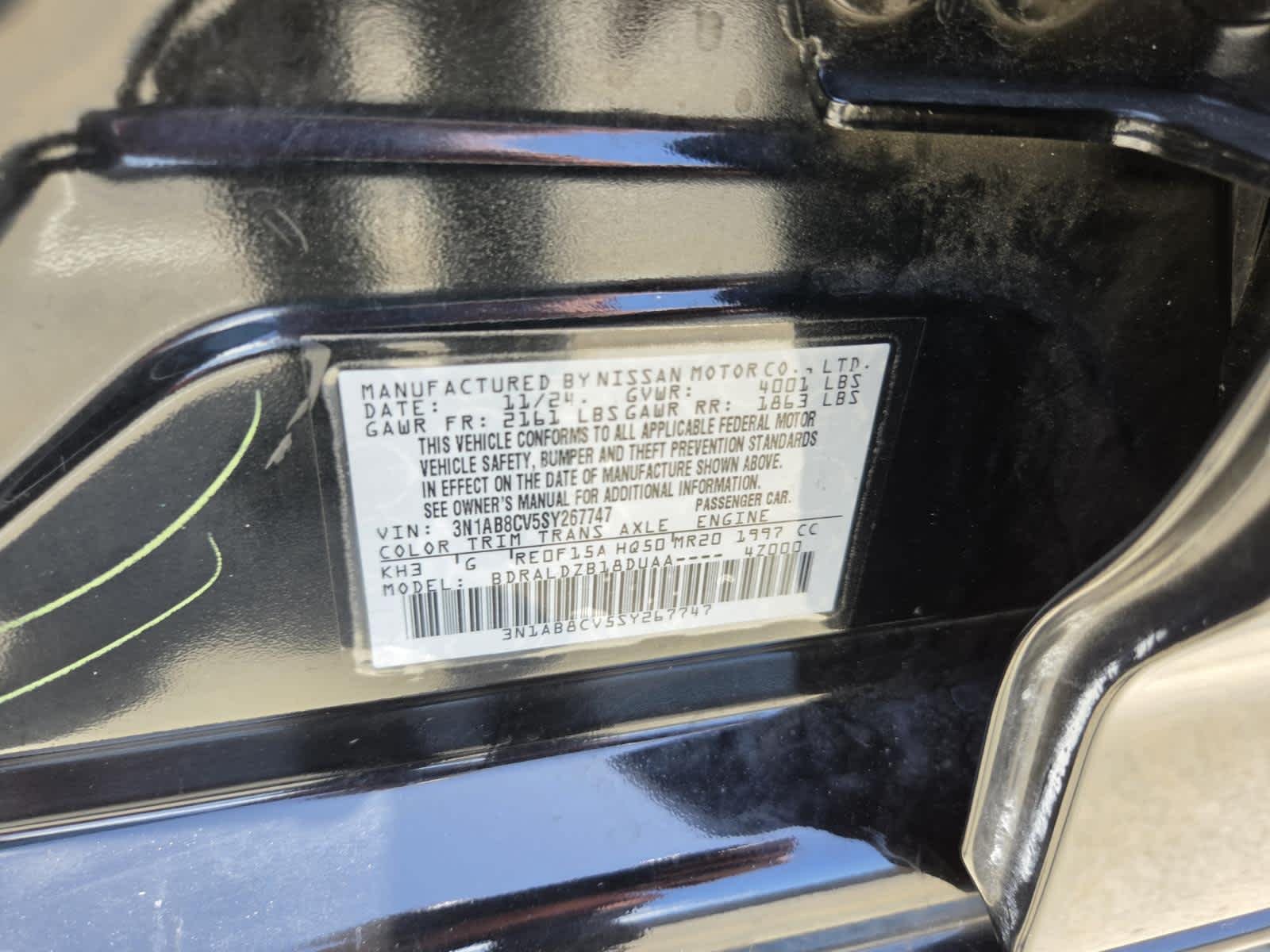 Used 2025 Super Black Nissan SV image 27