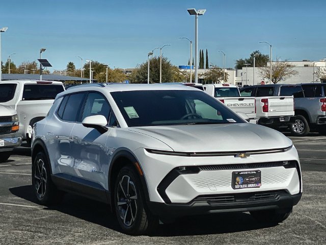 2026 Chevrolet Equinox EV 2LT - Photo 11