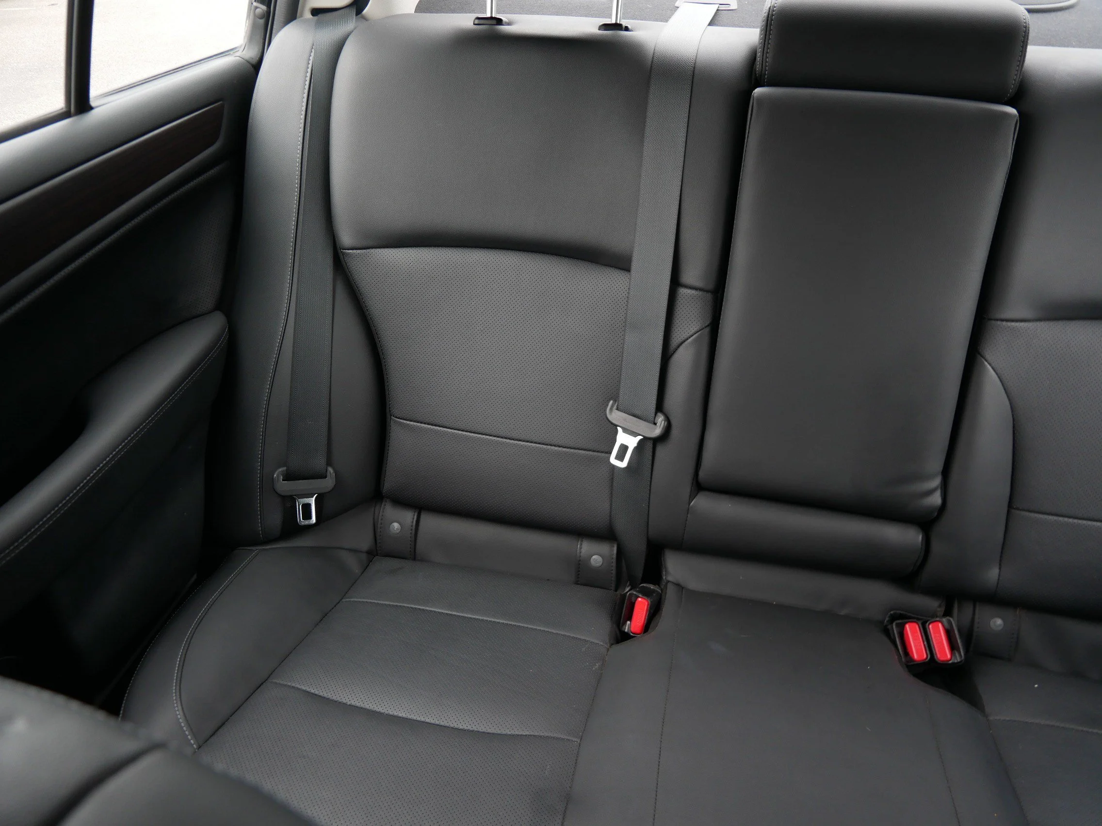 Used 2015 Crystal Black Silica Subaru 2.5i Limited image 12