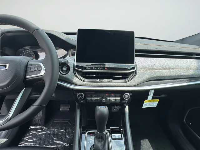 2026 Jeep Compass 85th Anniversary - Photo 20