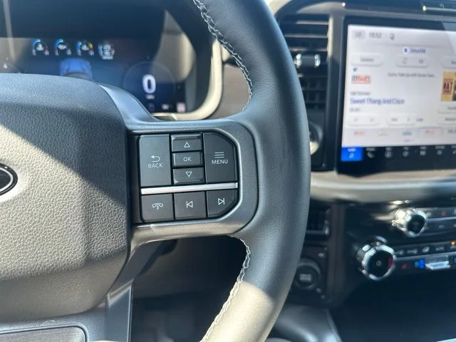 New 2026 Oxford White Ford Lariat® image 39