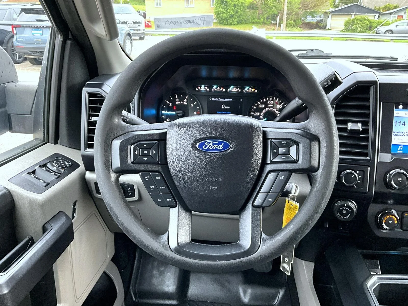 Used 2019 White Ford XL image 12