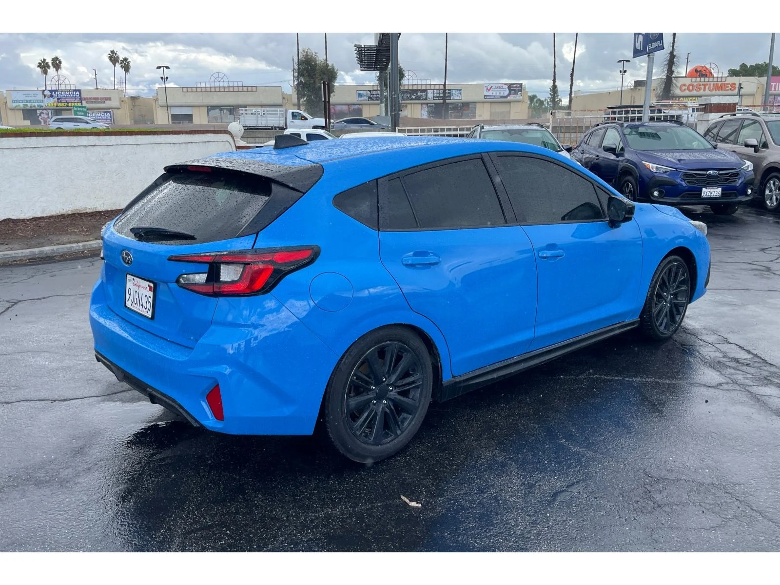 Used 2024 OASIS BLUE PEARL Subaru RS image 5