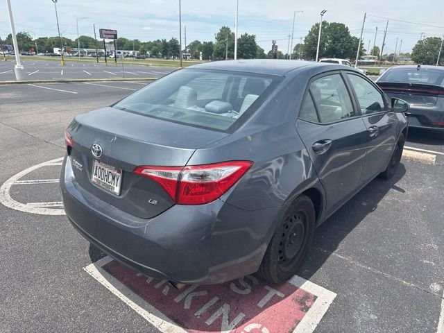 Used 2014 Gray Toyota LE image 7