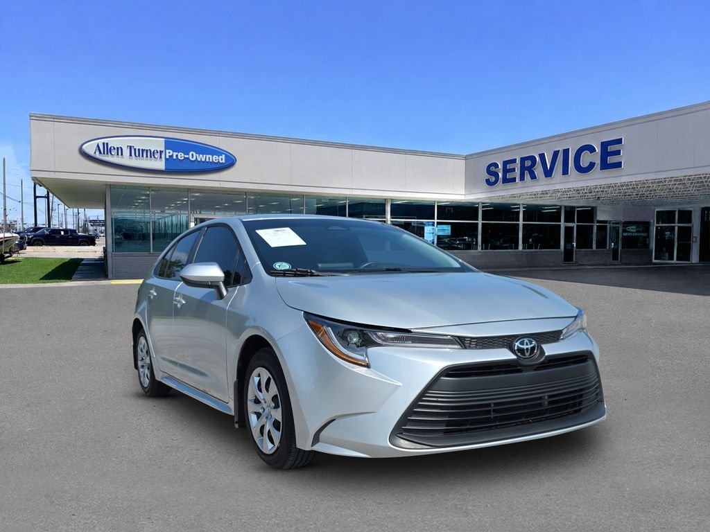 Used 2026 Classic Silver Metallic Toyota LE image 2