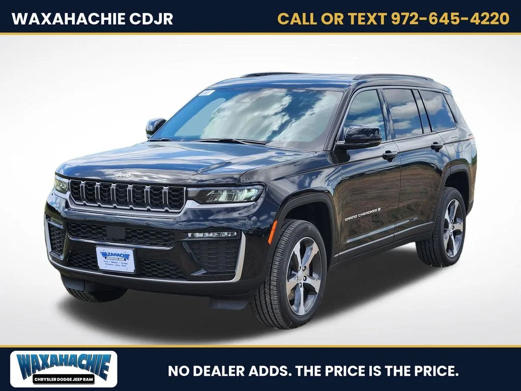 New 2026 Diamond Black Crystal Pearl-Coat Exterior Paint Jeep Limited image 2