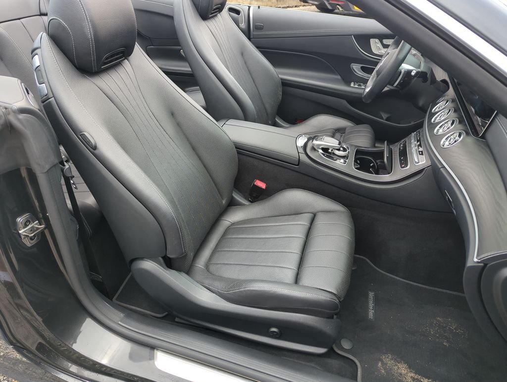 Used 2023 Gray Mercedes-Benz E 450 image 32