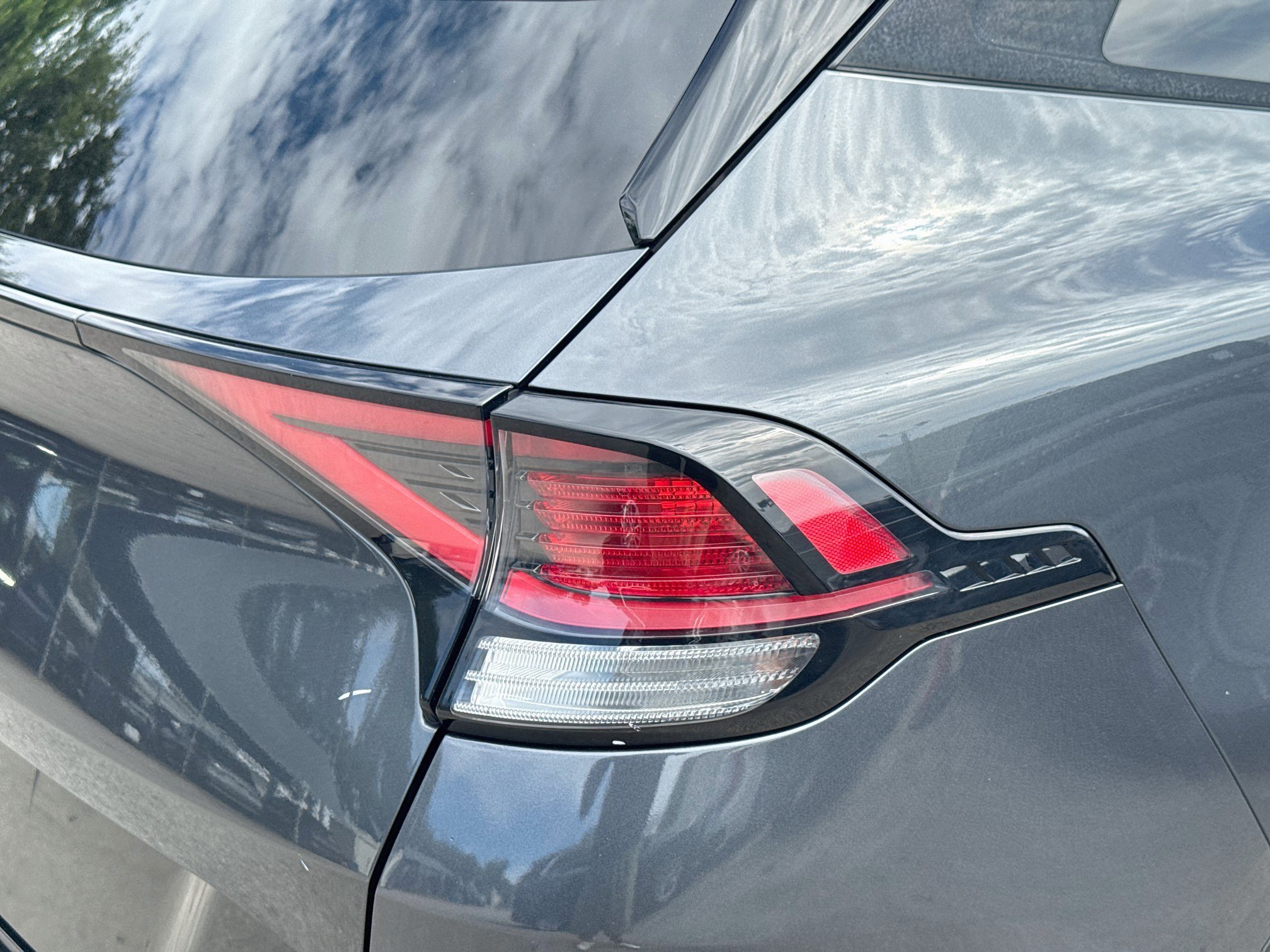 2023 Kia Sportage SX - Photo 25