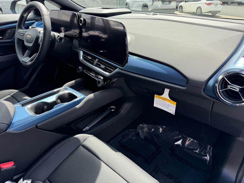 2026 Chevrolet Equinox EV 2LT - Photo 7