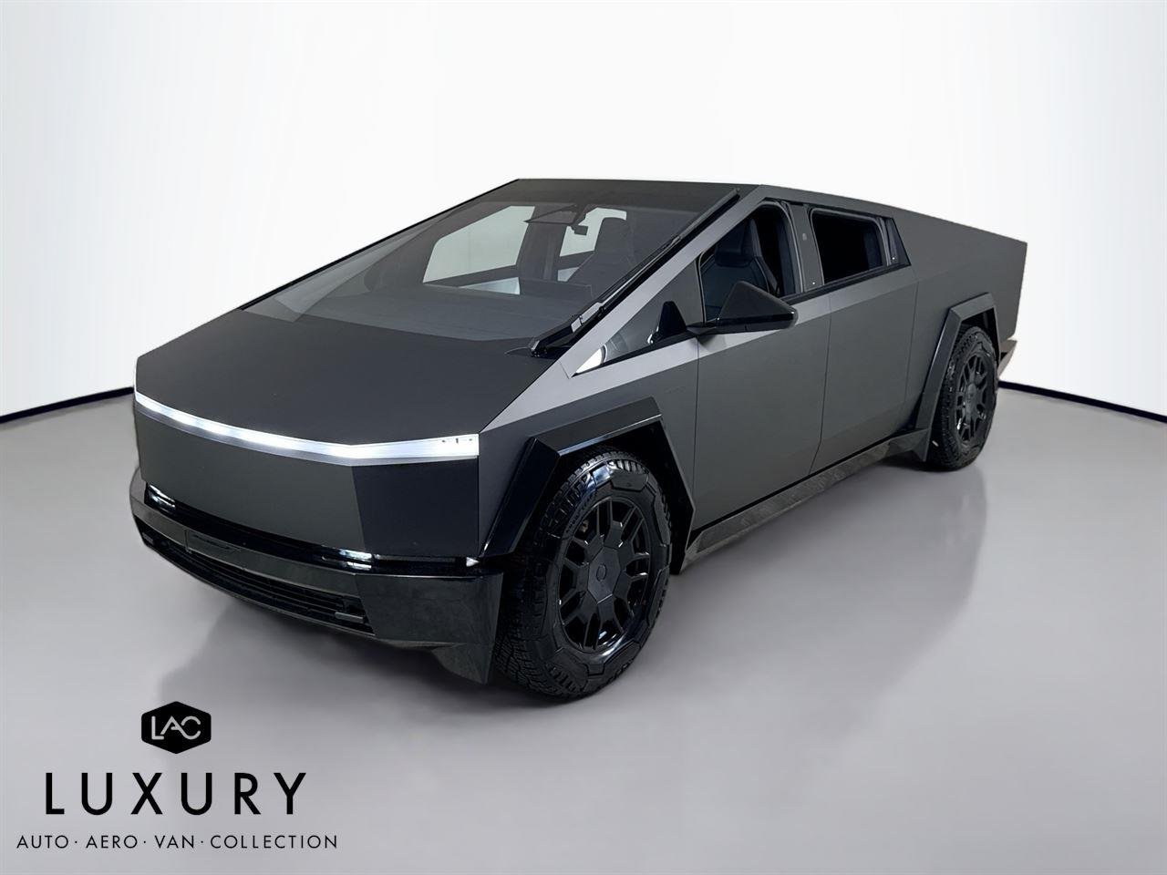 Used 2024 Tesla Cybertruck Base with VIN 7G2CEHED0RA015230 for sale in Scottsdale, AZ