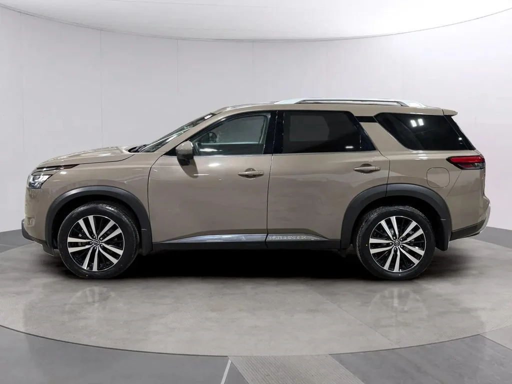 Certified Used 2023 Baja Storm Nissan Platinum image 6