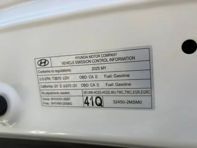 Used 2025 Lunar White Hyundai SEL image 10