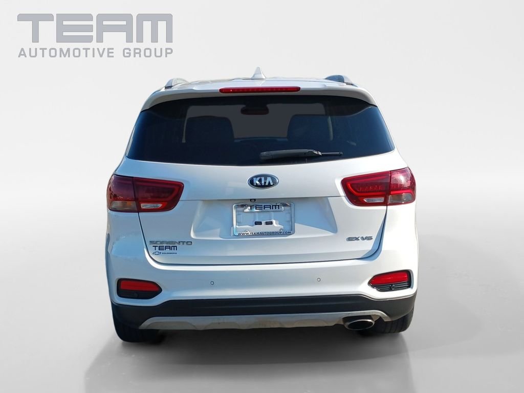 Used 2019 White Kia EX image 6