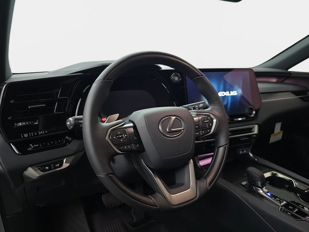 New 2026 Iridium Lexus PREMIUM PLUS image 10