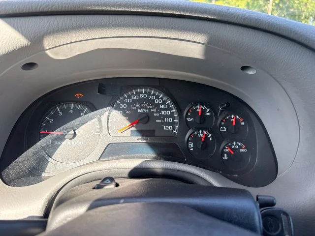 Used 2005 Gray Chevrolet LS image 20