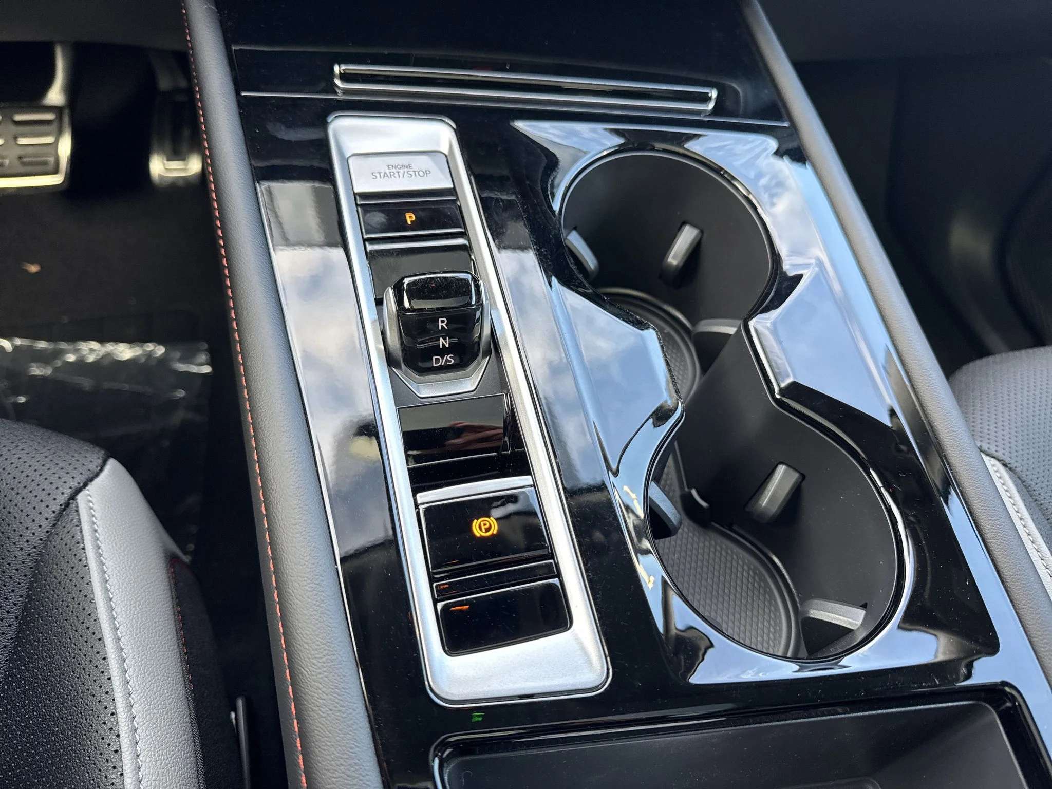 New 2026 Opal White Pearl Volkswagen 2.0T Peak Edition image 28
