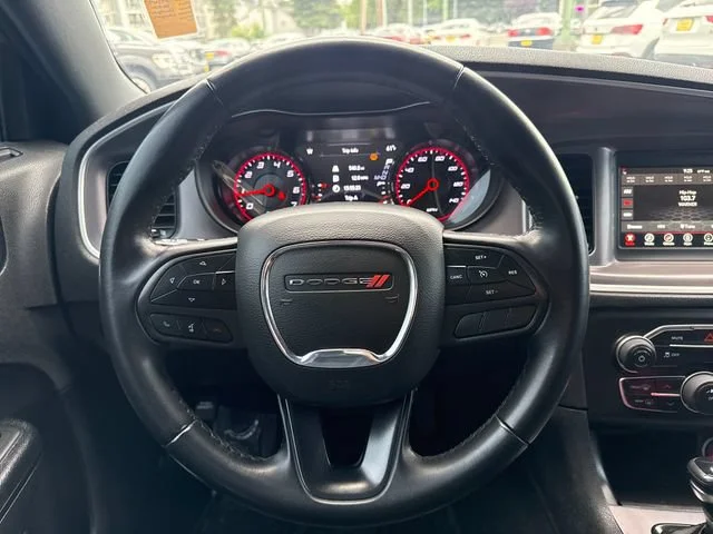Used 2022 Go Mango Dodge SXT image 22