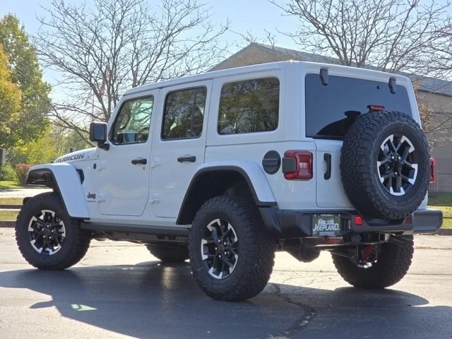 New 2026 Bright White Clearcoat Jeep Rubicon image 29