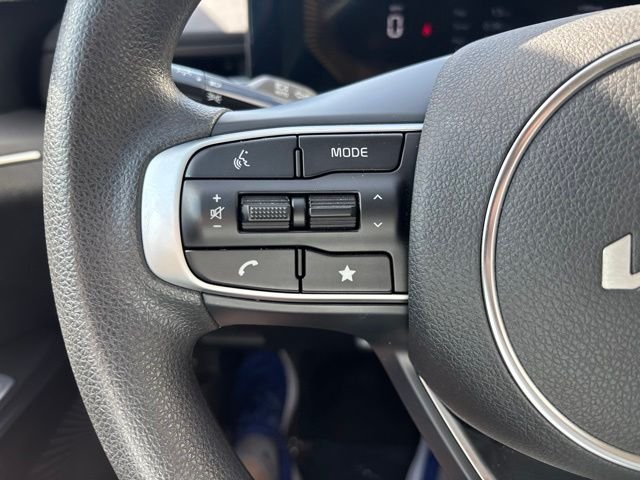 Used 2025 Gray Kia LXS image 19