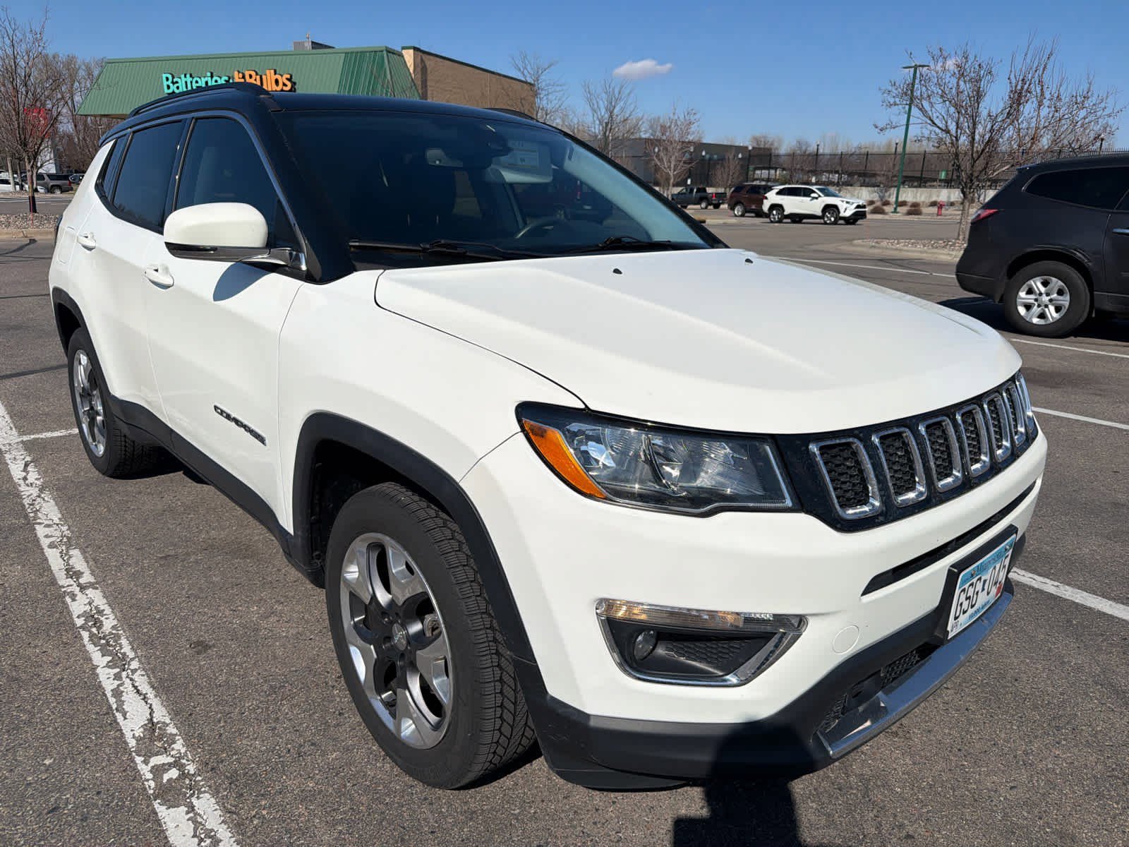 Used 2019 Jeep Compass Limited with VIN 3C4NJDCB2KT679119 for sale in Brooklyn Park, MN