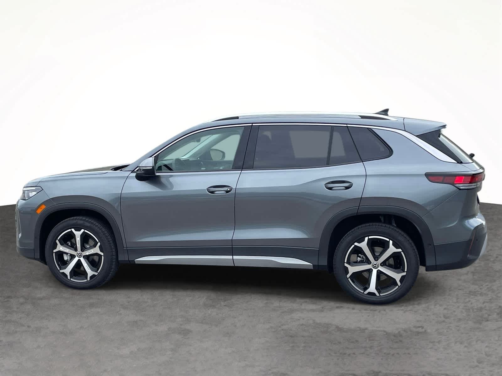 New 2026 2R2R/ Volkswagen SE image 10