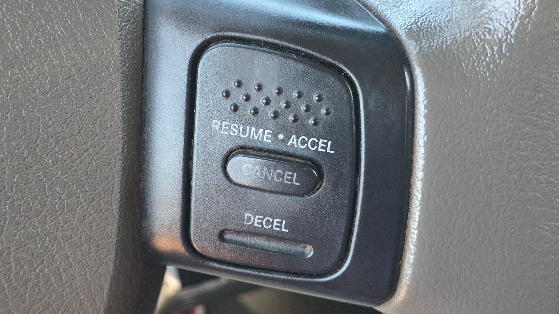 Used 2007 Mineral Gray Metallic Dodge SLT image 17