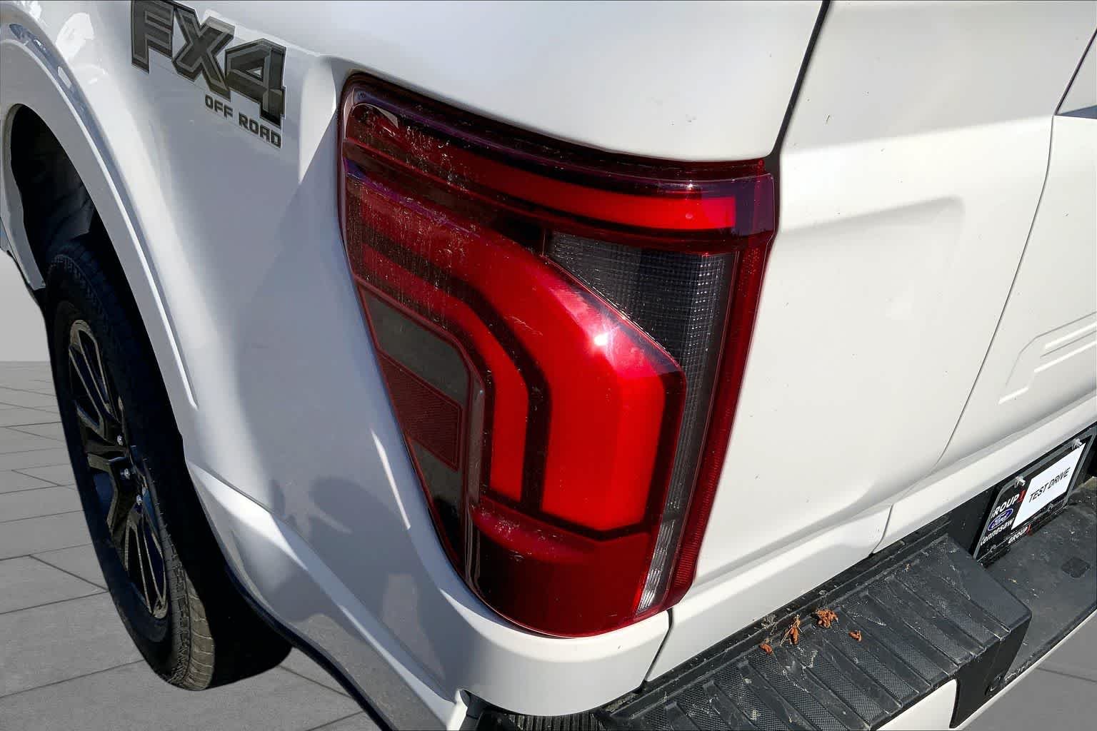 New 2026 Star White Metallic Tri-Coat Ford Platinum® image 14