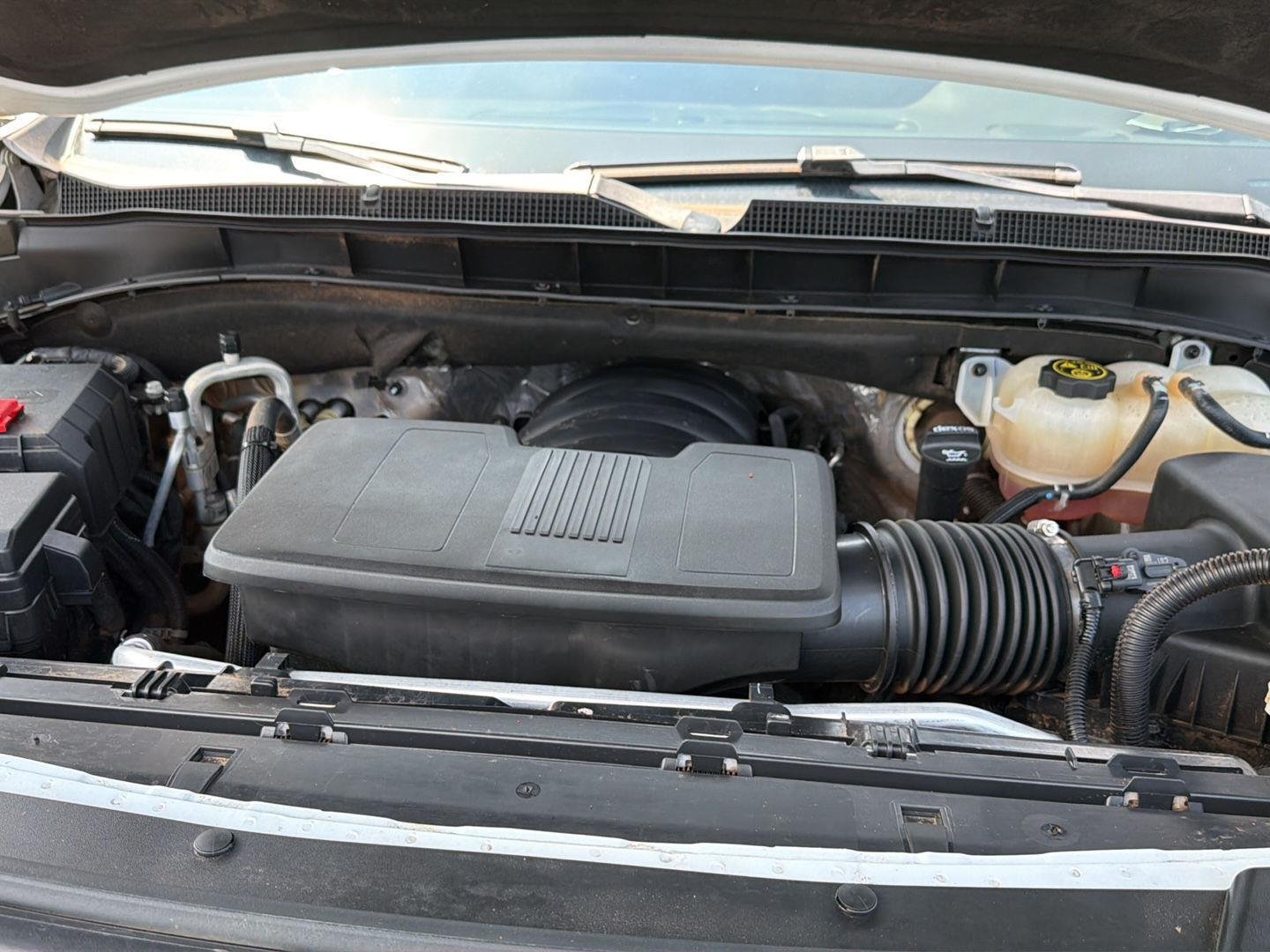 Used 2023 Summit White Chevrolet Z71 image 37