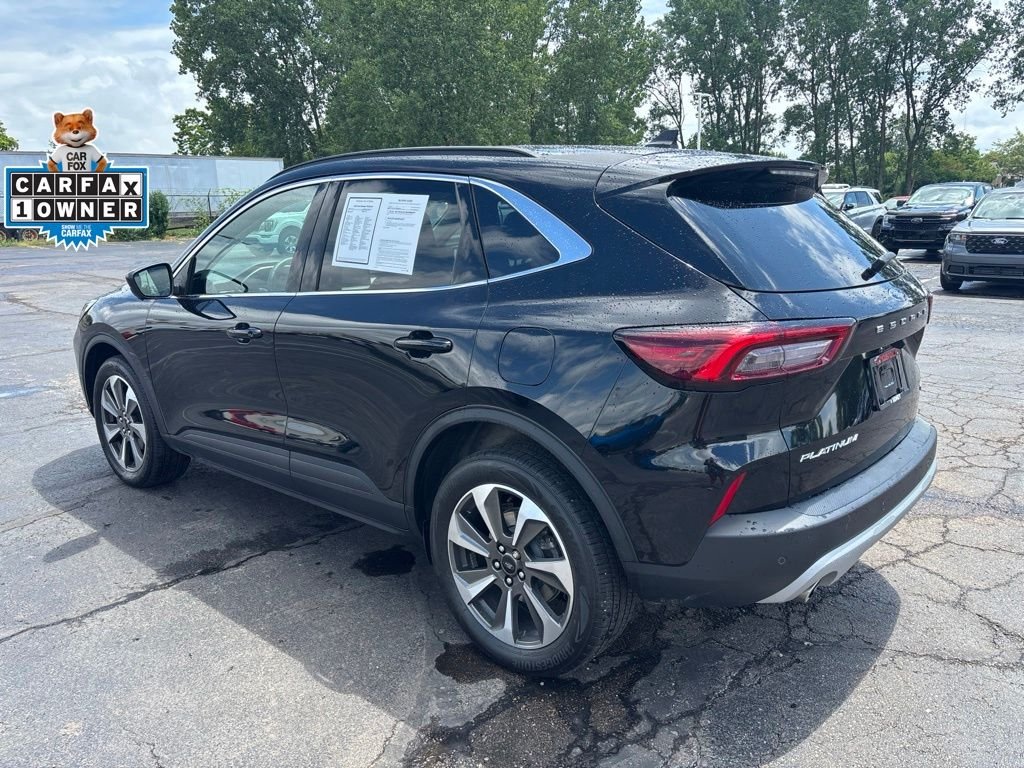 Used 2023 Black Metallic Ford Platinum image 3